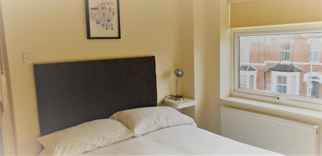 Swindon Old Town Duplex - Entercloud9Saアパートメント エクステリア 写真